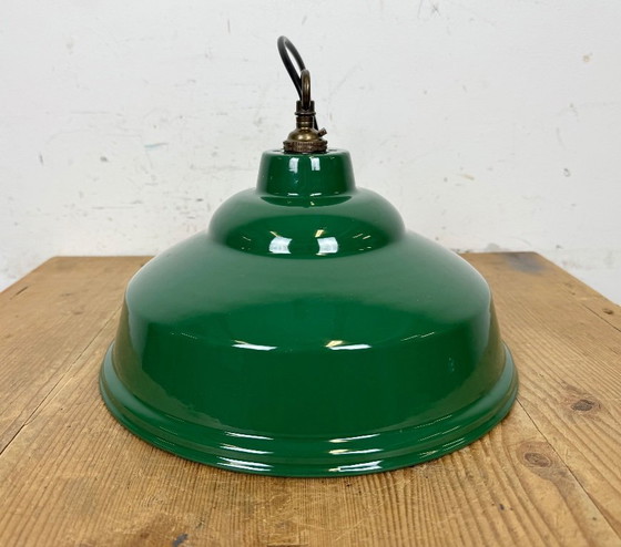 Image 1 of Lampada a sospensione industriale in smalto verde britannico, anni '60