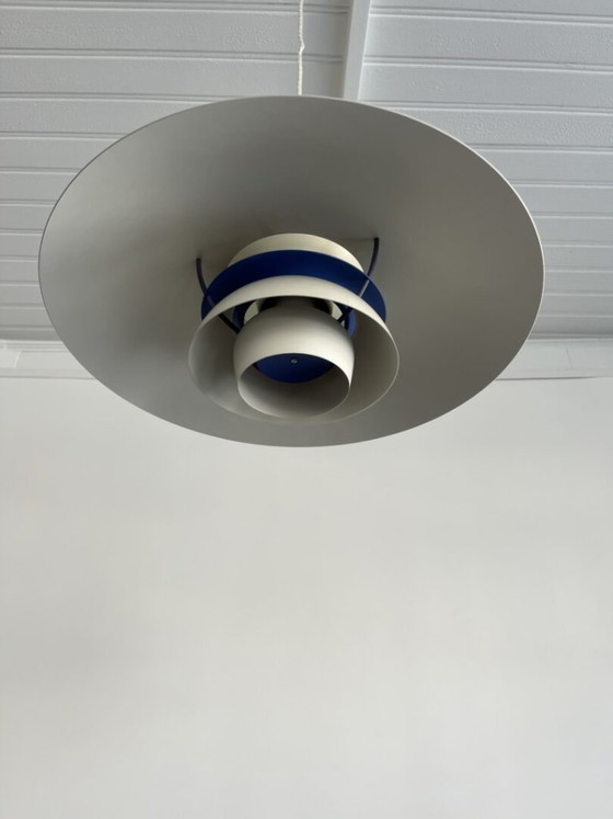 PH 5 Hanging Lamp – Poul Henningsen For Louis Poulsen – Pendant lamps, Aluminium (photo 16 of 17)