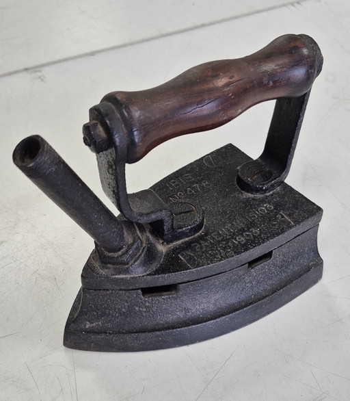 Antique Irons – decoratieve objecten, Metal, Cast Iron (photo 2 of 5)