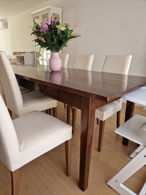 Image 1 of Mesa clásica de madera maciza