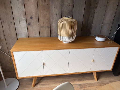 Magnificent Scandinavian-inspired low sideboard, Brigitte model, produced by the renowned design brand Temahome – dressoirs