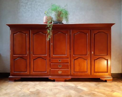 Kersenhouten eetkamer met tafel, 6 stoelen, barkast en buffetkast