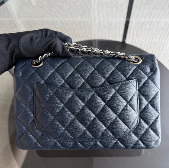 Image 1 of Chanel Classic Flap Small - Caviar 23CM Gewatteerd Donker Middernachtblauw Gouden Hardware Serie 27