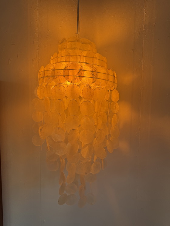 Image 1 of Lampadario vintage XL con conchiglie Capiz anni '70