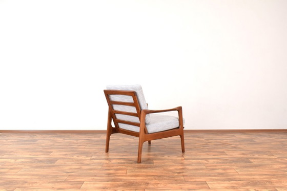 Mid-Century Sessel von Illum Wikkelsø, 1960er Jahre. – Textile, Wood (photo 5 of 11)