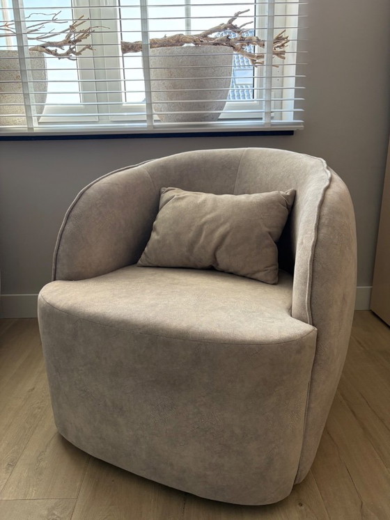 Image 1 of 2 luxurious swivel armchairs from Arma Interiors