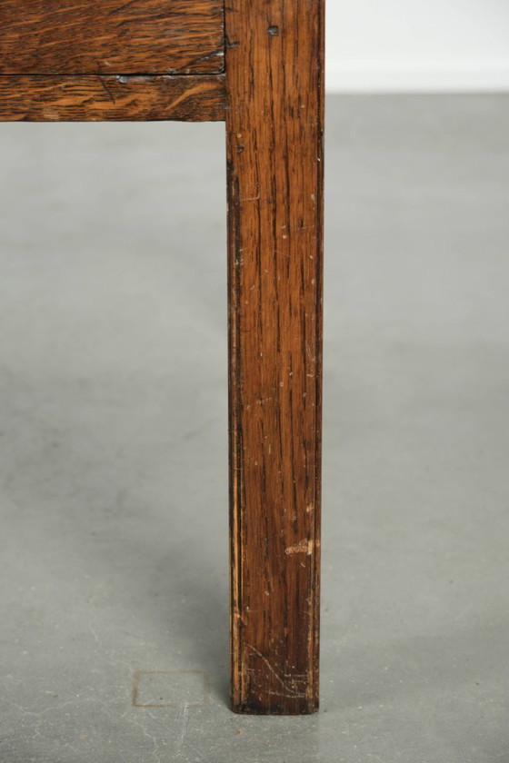 Image 1 of Antieke Engelse salontafel van eikenhout uit de 20e eeuw met twee lades