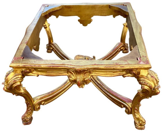 Image 1 of Vergulde houten salontafel, salontafel in Lodewijk XVI-stijl