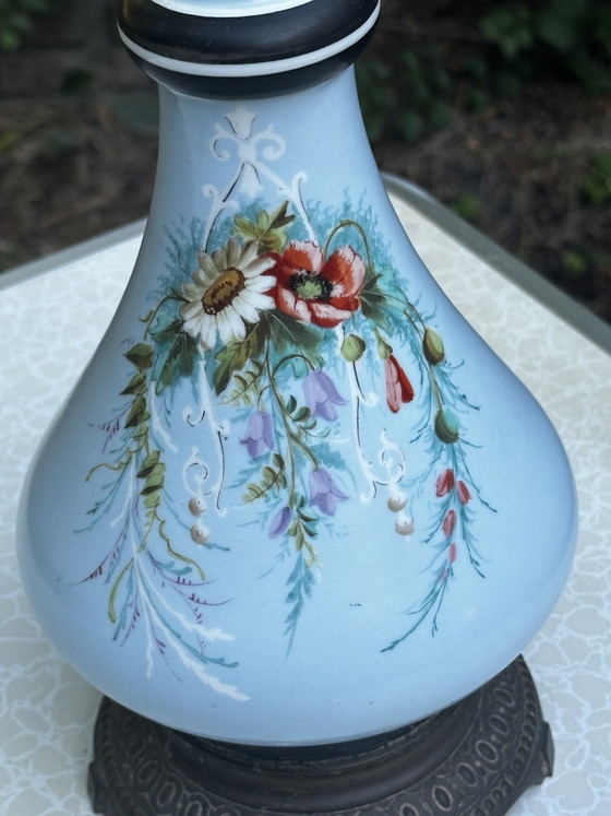 Image 1 of Grand Pied de Lampe à Pétrole Électrifié - Opaline Bleue et Laiton - Vers 1900