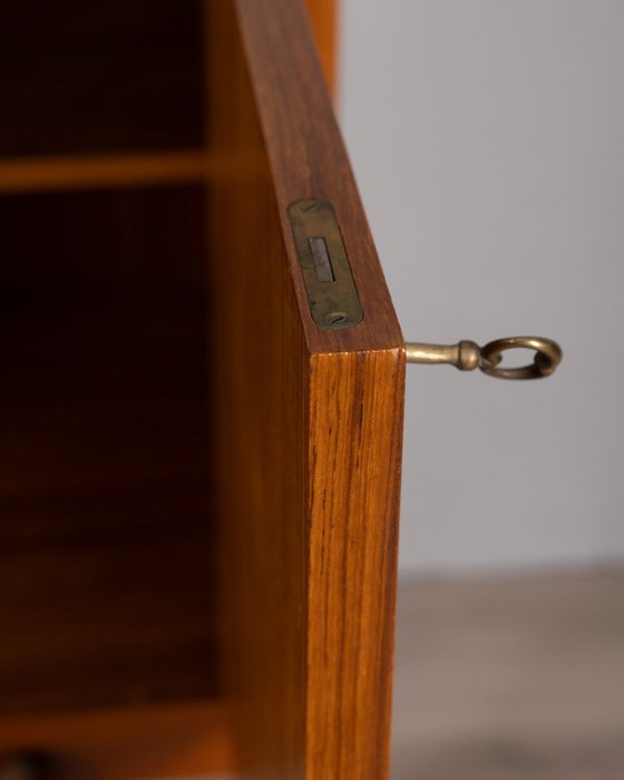 Image 1 of Credenza vintage anni '60 in legno di teak, design italiano.