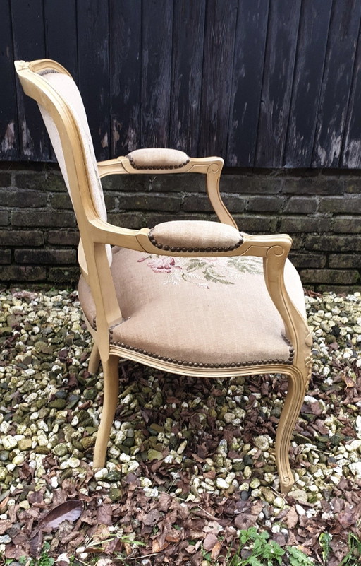 Louie Seize Fauteuil – Textile, Wood (photo 2 of 6)