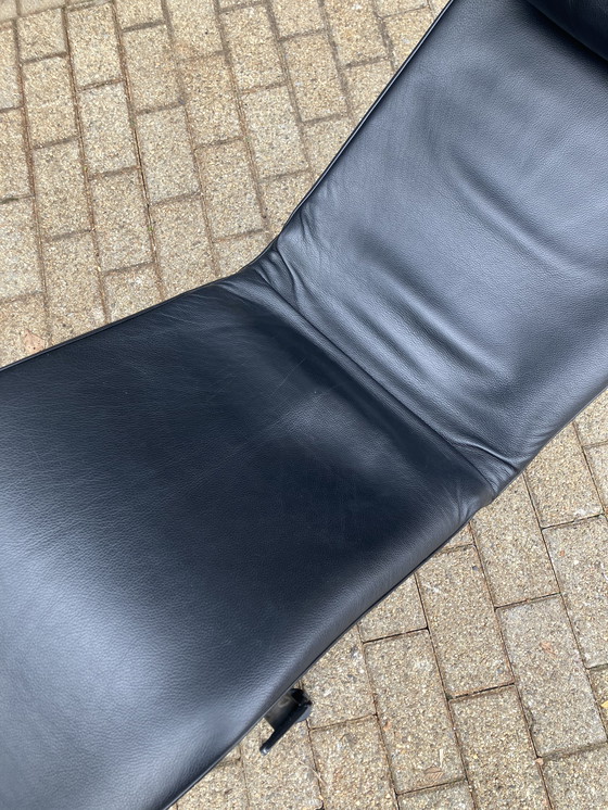 Image 1 of Originele Cassina Lc4 Le Corbusier in Topstaat!! Zwart/chroom