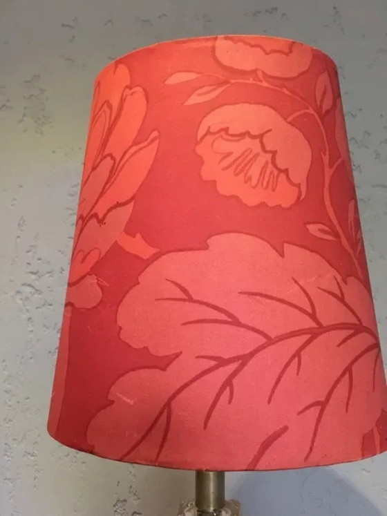 Lampada da tavolo in cristallo Vannes Le Châtel con paralume in tessuto rosso, anni '70, Lampade da tavolo (foto 3 di 9)