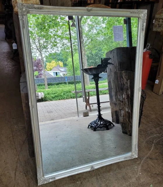 Großer klassischer Spiegel, Holz, Silber (Foto 5 von 5)