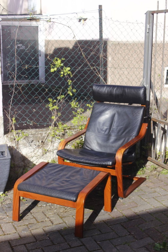 Image 1 of Ikea Vintage - Ikea POÄNG recliner and footstool in black leather, Scandinavian design, 1990s