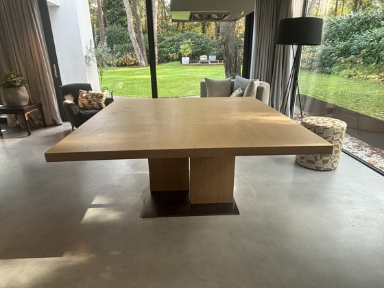 Image 1 of Mesa de comedor cuadrada