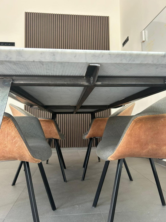 Image 1 of Marmeren tafel