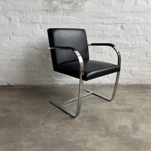 Knoll International - Brno - Chaise cantilever - Cuir noir