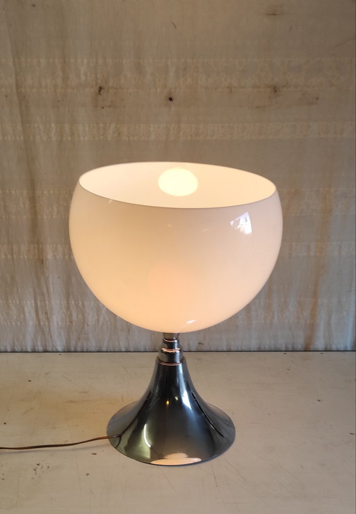 Designer table lamp in chromed metal and white globe - mid-20th century
