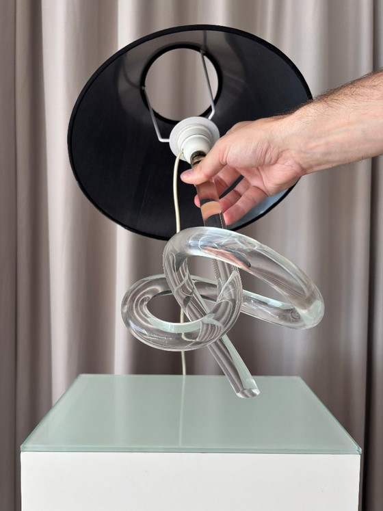 1970s Lucite Knot Table Lamp Attributed to Elaine Bscheider for Dorothy Thorpe Inc. – Plexiglass (photo 7 of 14)