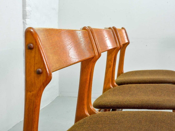 Satz von 4 dänischen Mid-Century-Esszimmerstühlen aus Teakholz, entworfen von Erik Buch für Oddense – Wood (photo 11 of 12)
