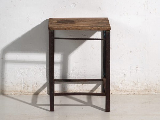 Tabouret industriel ancien en bois de pin et fer – Europe Centrale, circa 1950 – Iron, Industrieel (photo 30 of 40)