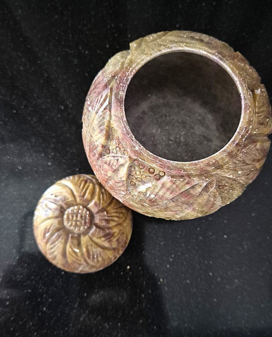 Image 1 of Set di 2 barattoli per lo zenzero in pietra ollare naturale intagliati a mano in stile vintage