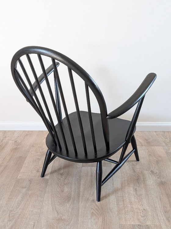 Image 1 of Vintage Ercol Windsor fauteuil - Model 305 (op maat gemaakt in zwart)