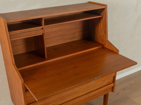 Büro der 1960er Jahre, Rooval – Schreibtisch, Wood (photo 8 of 10)