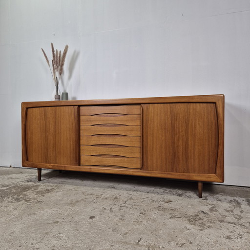 Dyrlund Vintage Teakholz-Sideboard, Wandschrank, TV-Schrank aus den 1960er Jahren