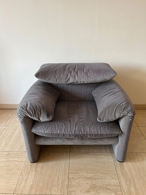 2,5 posti + poltrona Cassina Maralunga