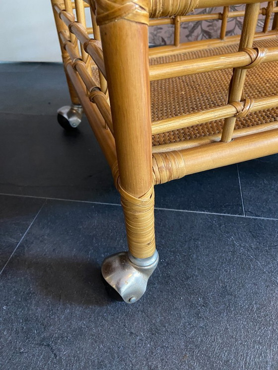 Image 1 of Chariot de service en rotin vintage