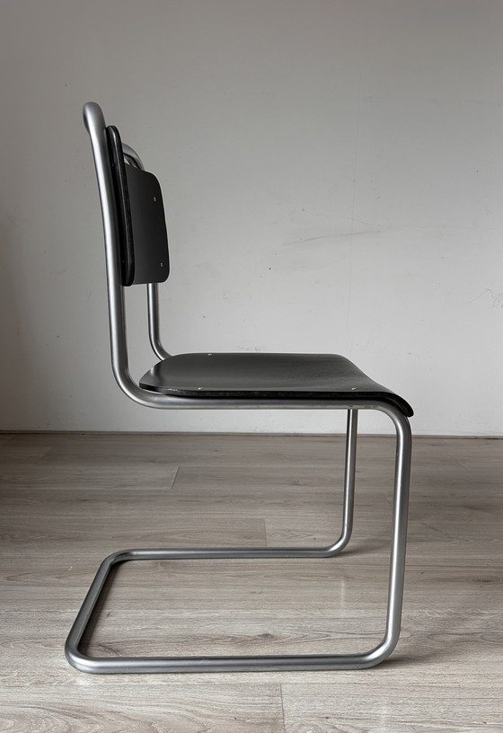 Image 1 of 4x Gispen 101 design dining chairs