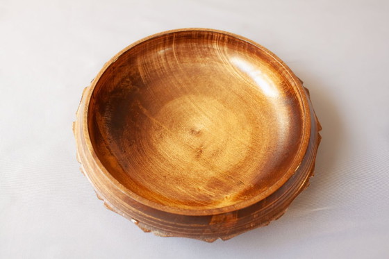Image 1 of Antique French round wooden box, hand-carved with floral motifs. Diameter 18 cm by 7 cm high.