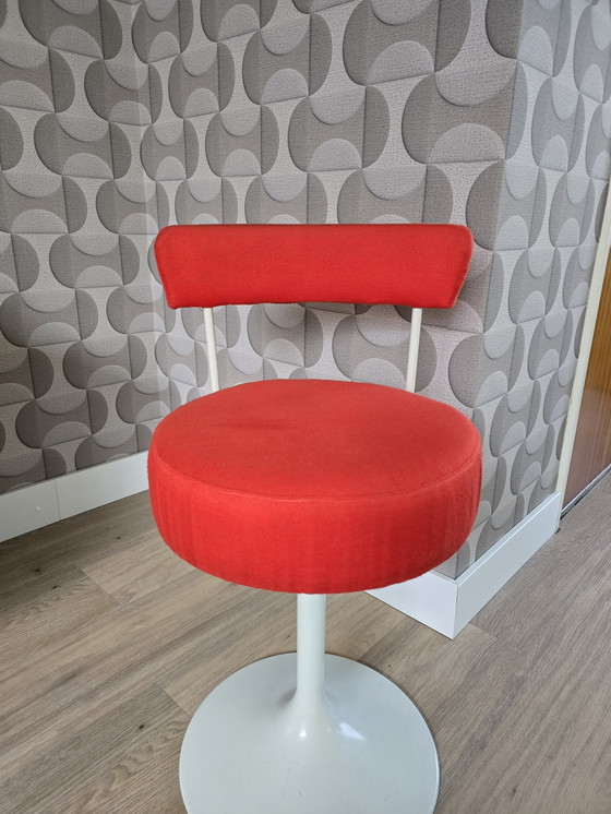 Image 1 of chaise de coiffeuse vintage années 70, style futuriste