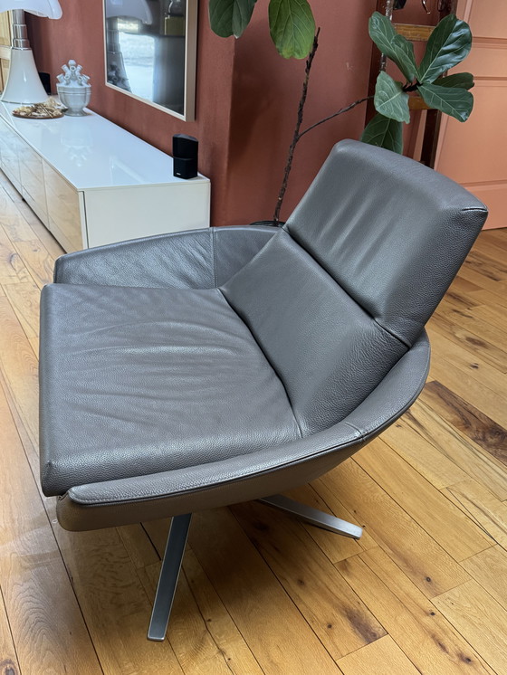 Image 1 of Montis Hugo Drehsessel aus braunem Leder