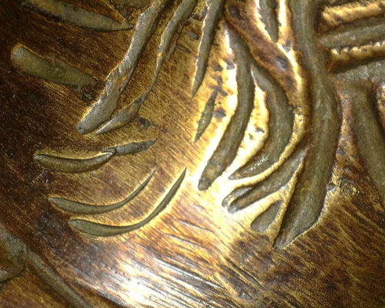 Antigua estatua tibetana de bronce de Manjushri con rastros de dorado lote 170 – Esculturas, Bronze (photo 14 of 15)