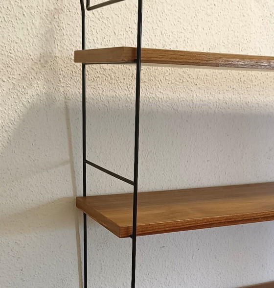 Image 1 of Vijftiger jaren wandrek met drie schappen 