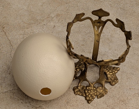 Image 1 of Straußenei auf Jugendstilornament