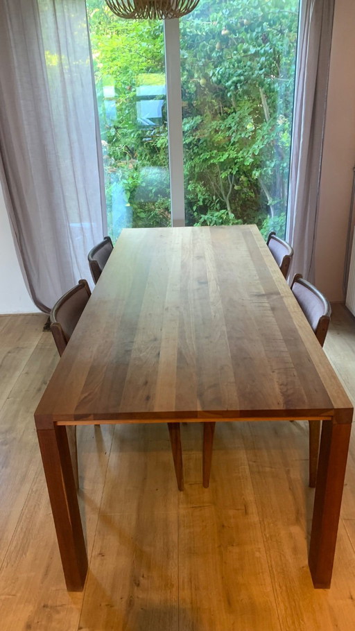Arco Essenza Massief Houten Eettafel