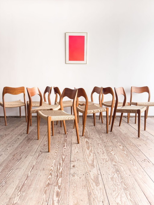 Set van 10 teakhouten eetkamerstoelen van Niels O. Møller voor J.L. Moller, model 71
