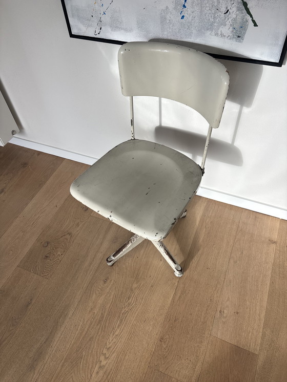 Image 1 of Tubax vieux bureau industriel vintage 