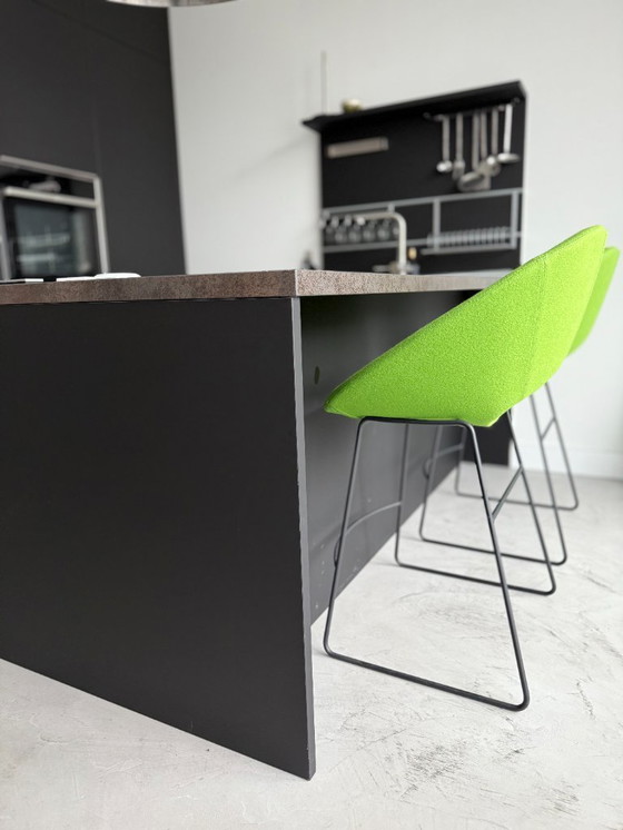 Image 1 of Twee unieke Artifort Apollo bar fauteuils