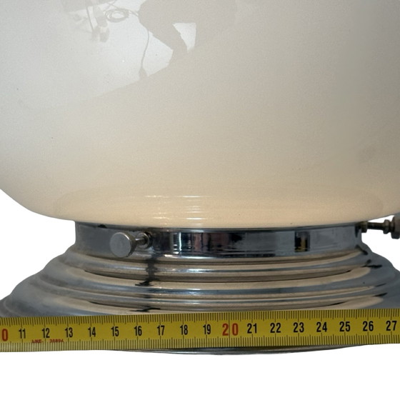 Image 1 of Art déco - Attr. To Gispen - Lampada da soffitto con vetro opalino e supporto in metallo - XXL