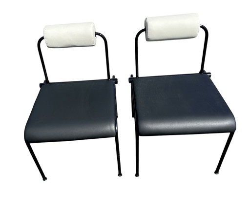 2 sedie postmoderne Memphis, nere e bianche