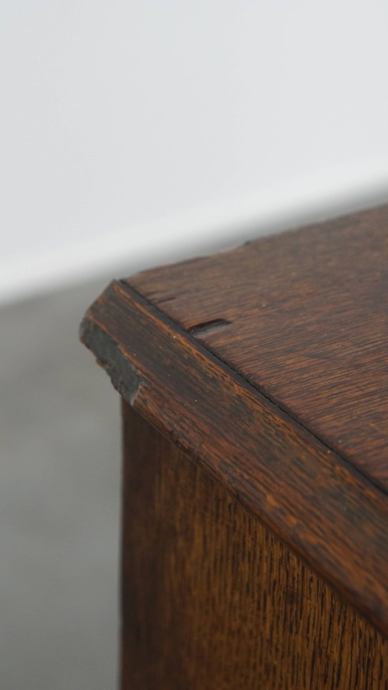 Image 1 of Commode ancienne en chêne anglais du XVIIIe siècle