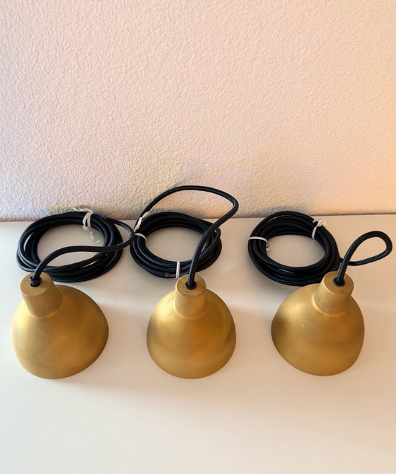 Tres lámparas Louis Poulsen: Toldbod, Lámparas colgantes, Metal, Dorado (foto 10 de 14)
