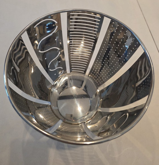 Alessi „Helmut“ Citrus Basket / Fruit Bowl, Design Cecilia Cassina (1992), Table accessories, Metal, Silver (photo 3 of 5)