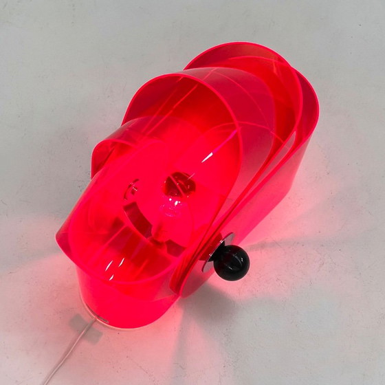 Lampada Gherpe rosa di Superstudio per Design Centre Poltronova, 1968 – Lampade da tavolo, Plastica (photo 3 of 10)