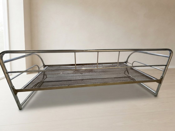 Vintage frame voor een chaise longue van verchroomd buisvormig staal, midden 20e eeuw, Tsjechoslowakije, 194 (photo 3 of 12)